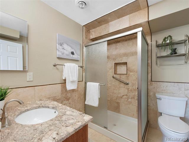 6 Woodland Circle