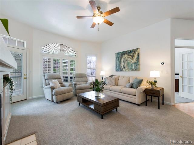 6 Woodland Circle