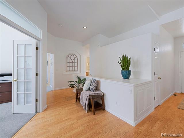 6 Woodland Circle