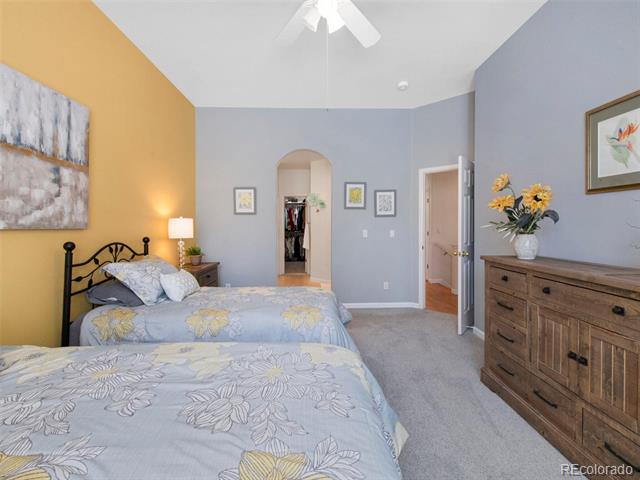 6 Woodland Circle