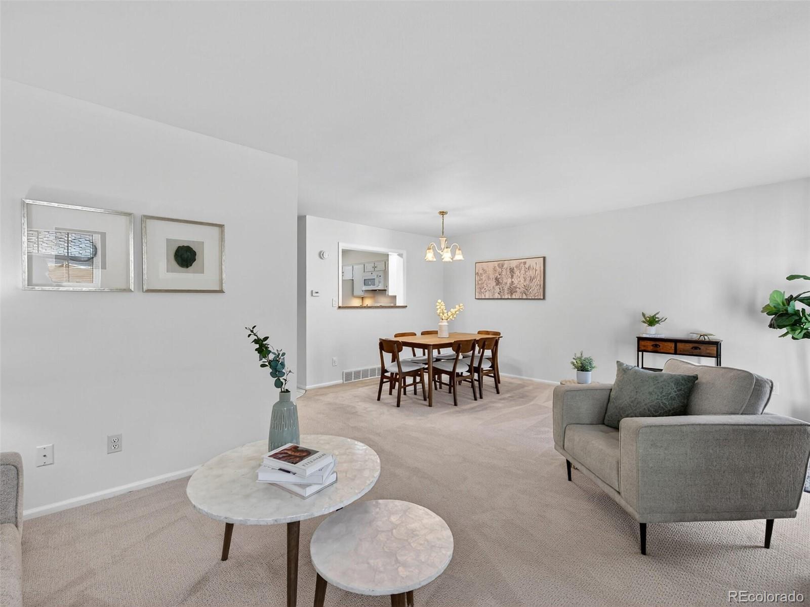 7244 E Briarwood Circle