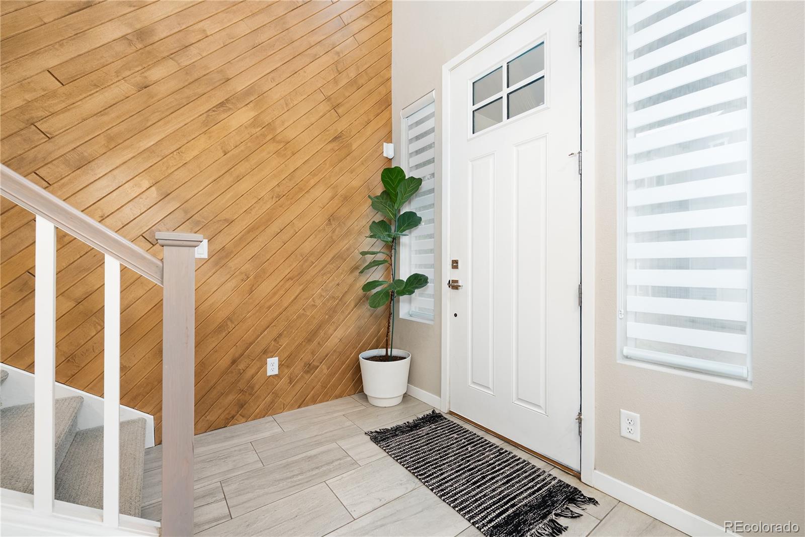 9051 Southurst Court