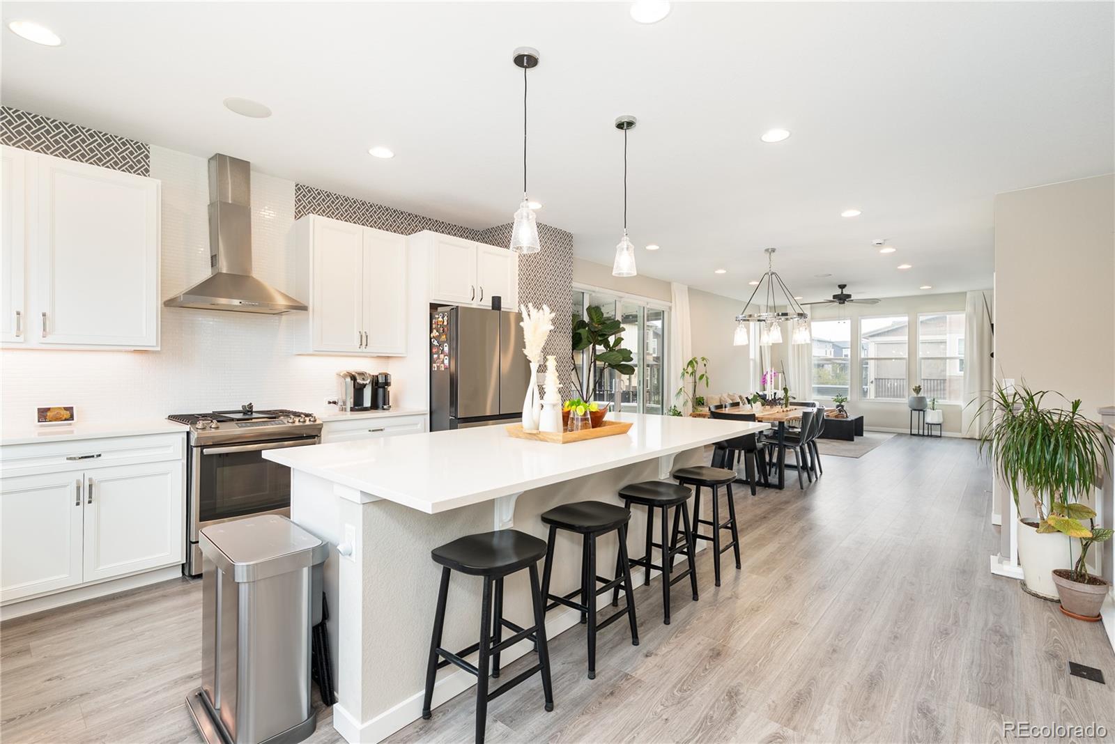 9051 Southurst Court