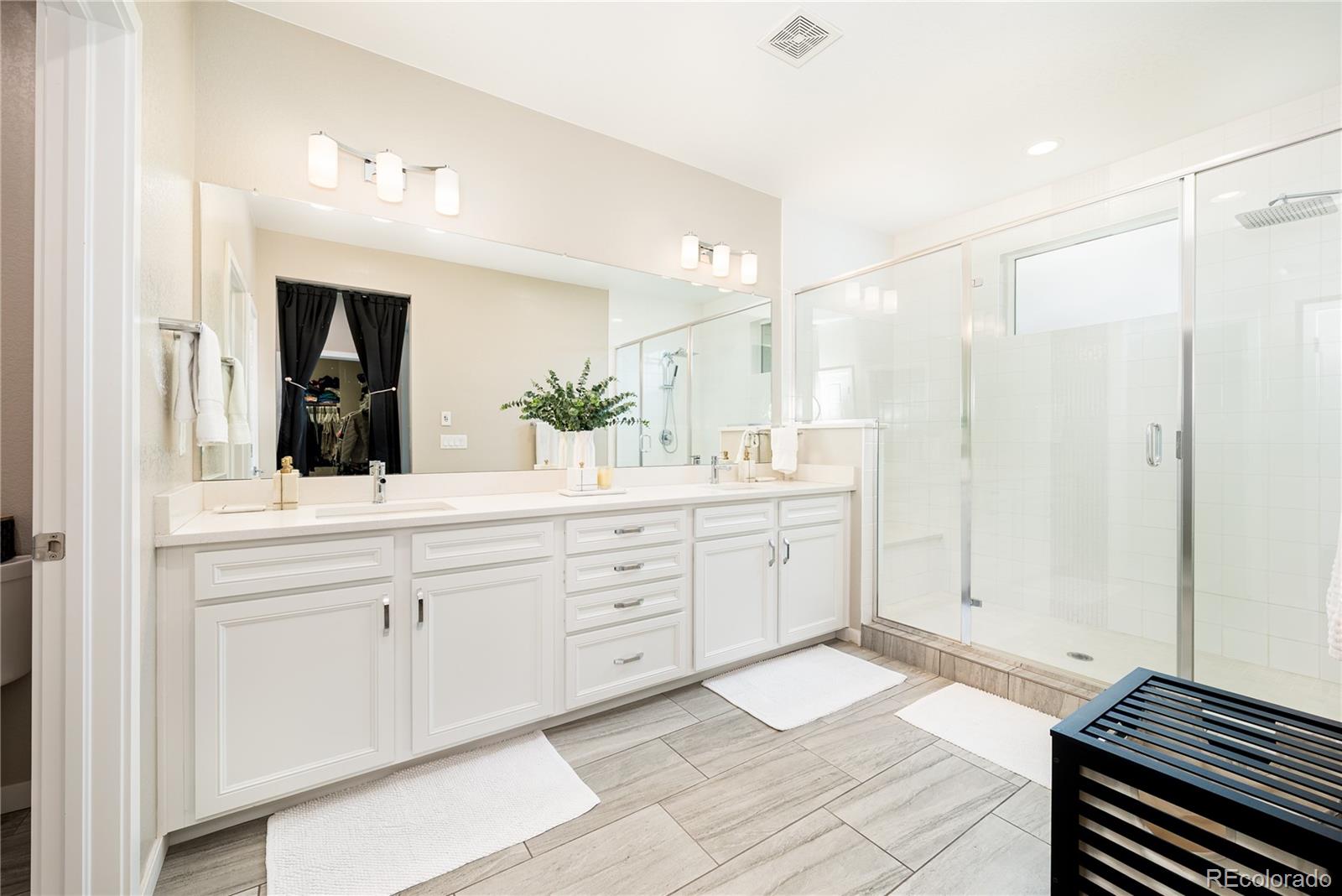 9051 Southurst Court