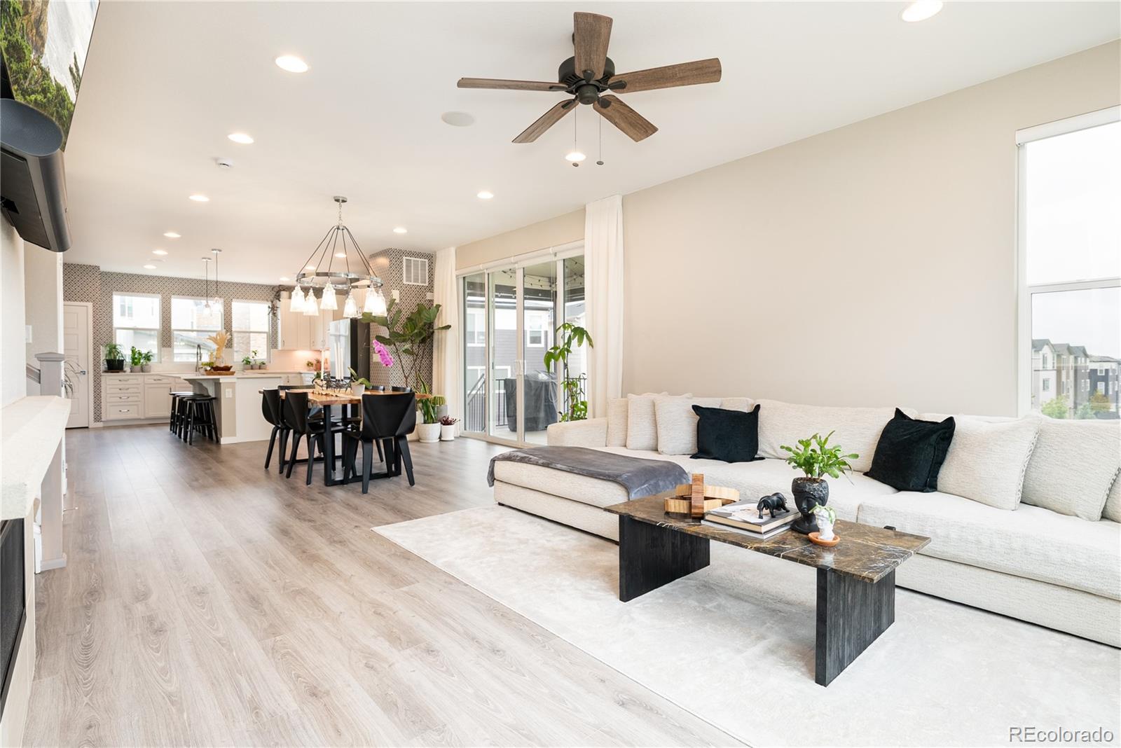 9051 Southurst Court
