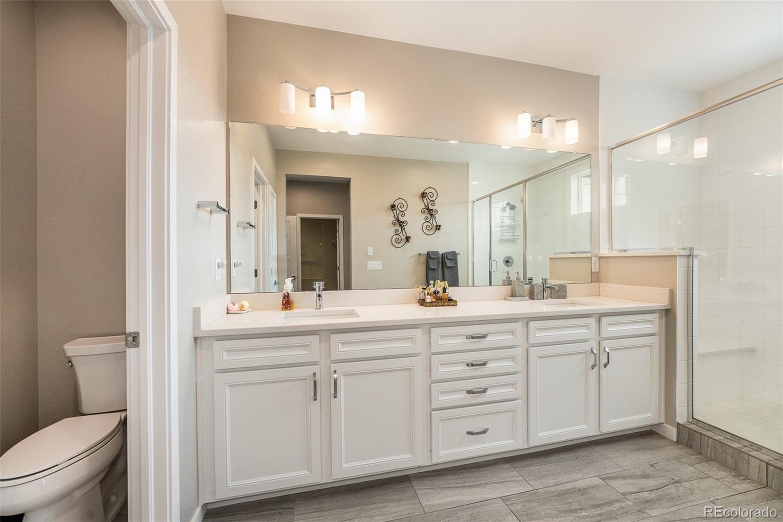 9051 Southurst Court