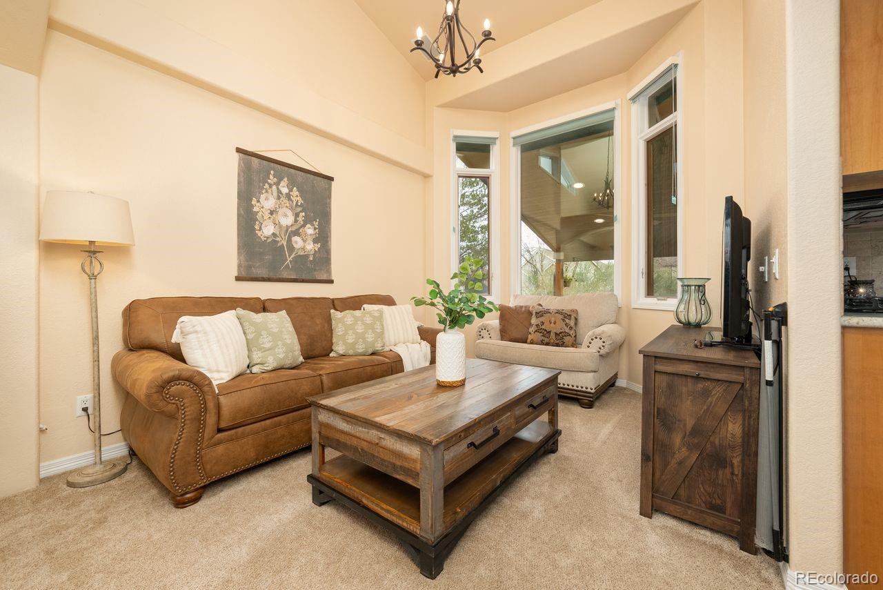 9724 Red Oakes Place