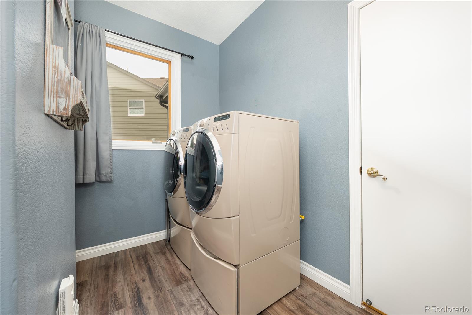 9724 Red Oakes Place