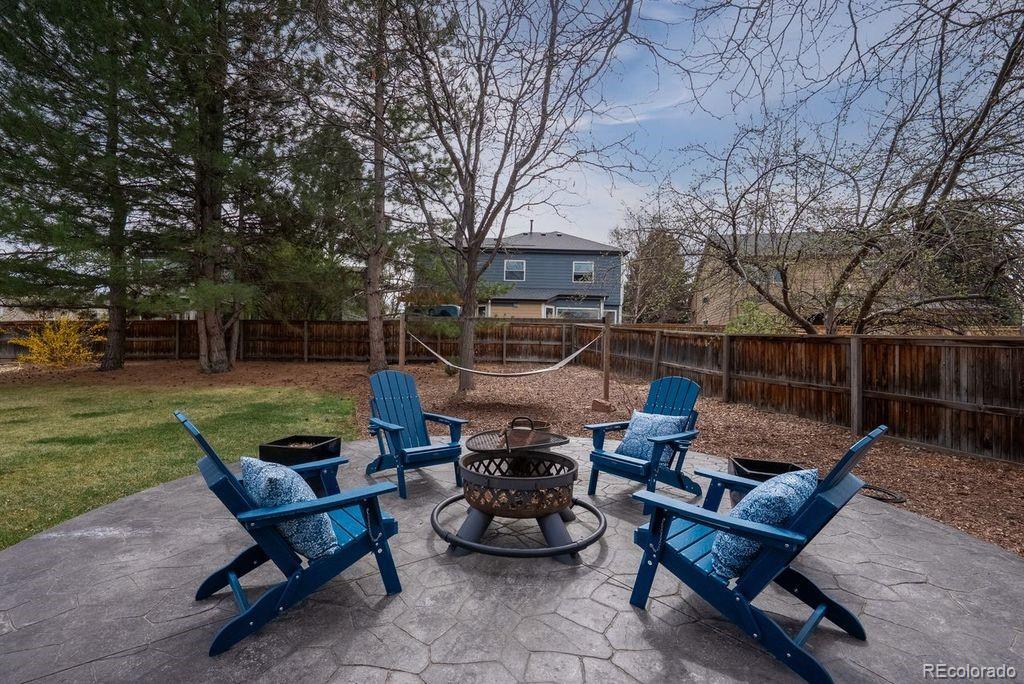 9724 Red Oakes Place