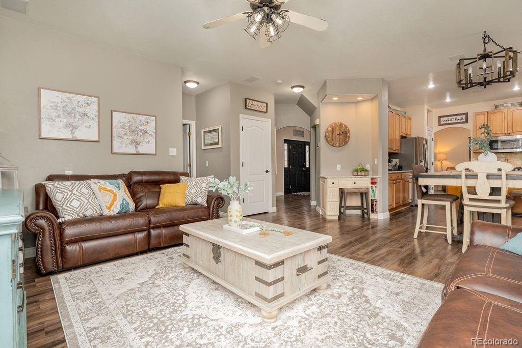 9724 Red Oakes Place