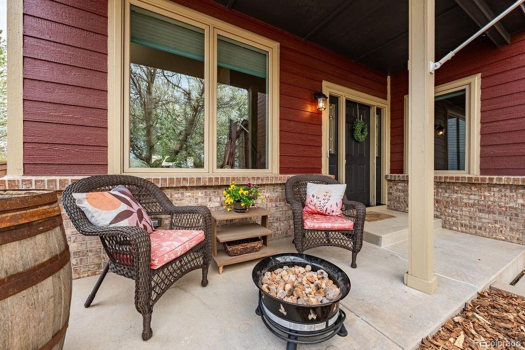 9724 Red Oakes Place