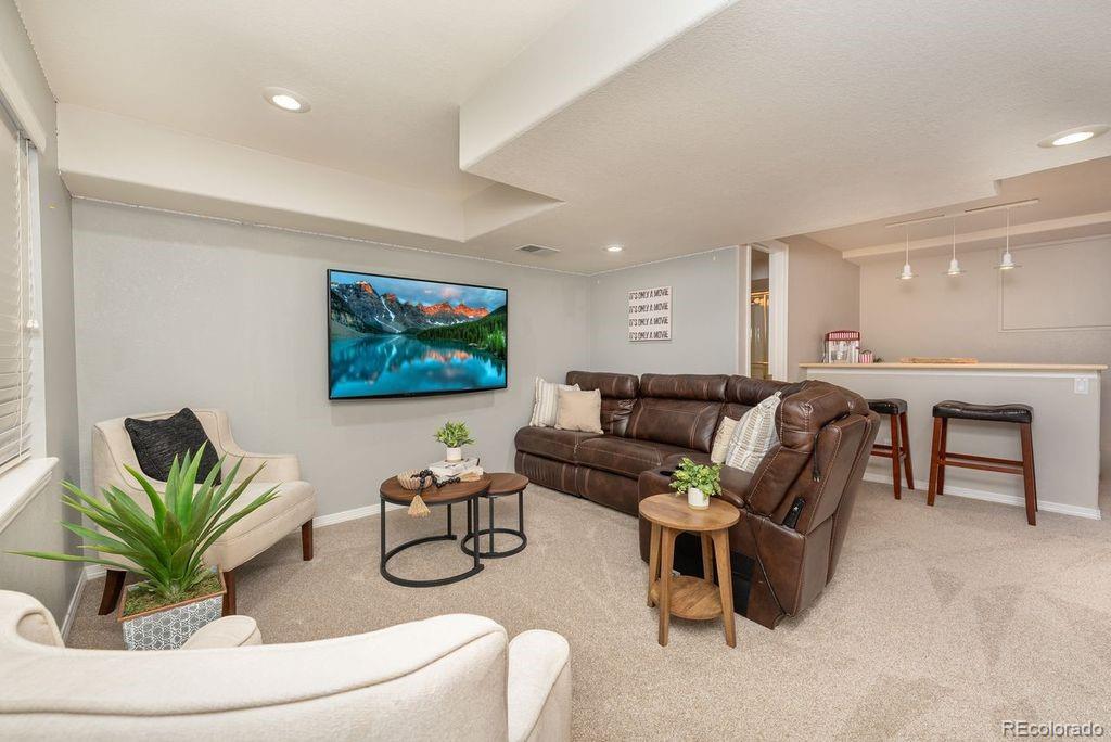 9724 Red Oakes Place