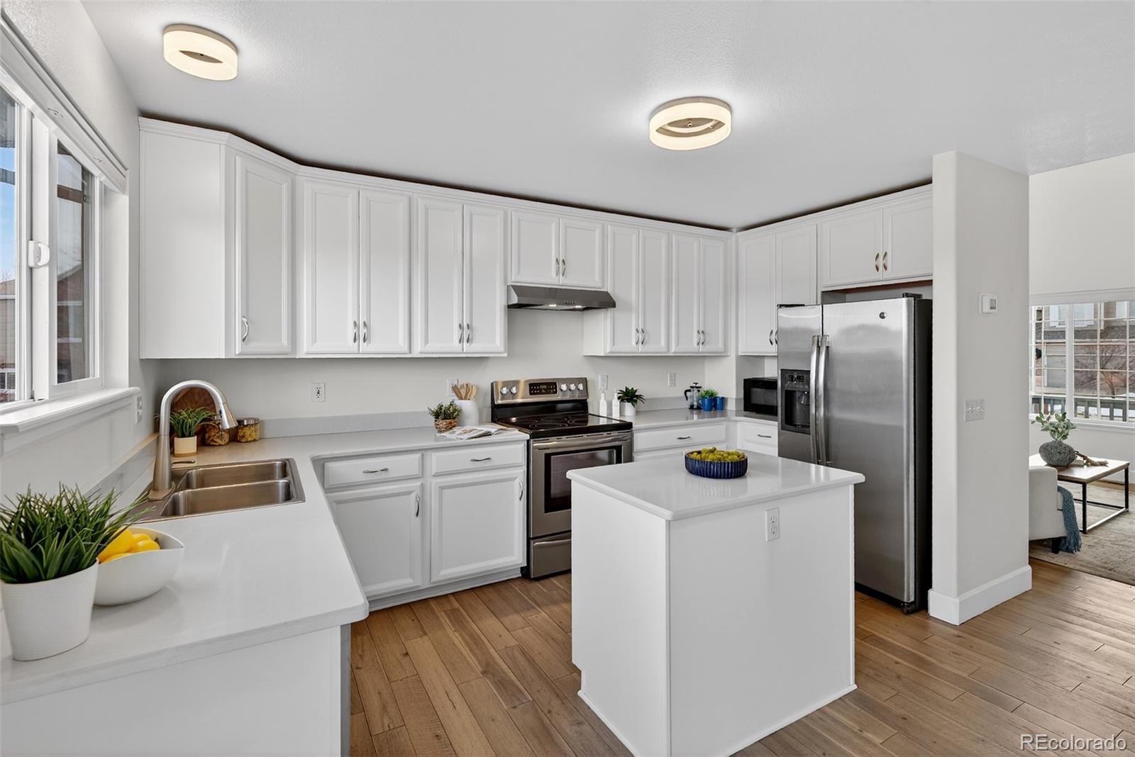 2711 High Cliffe Place