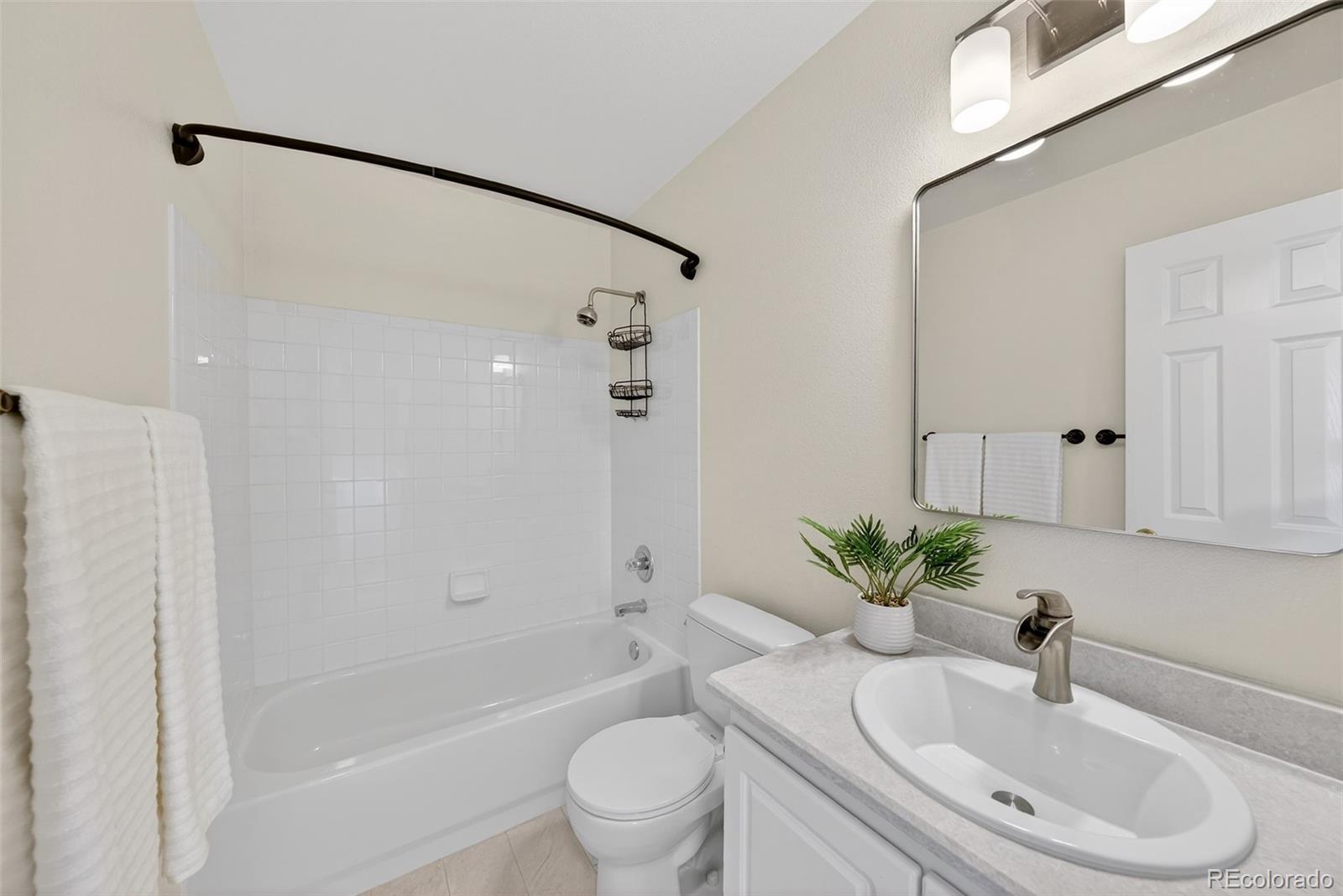 2711 High Cliffe Place