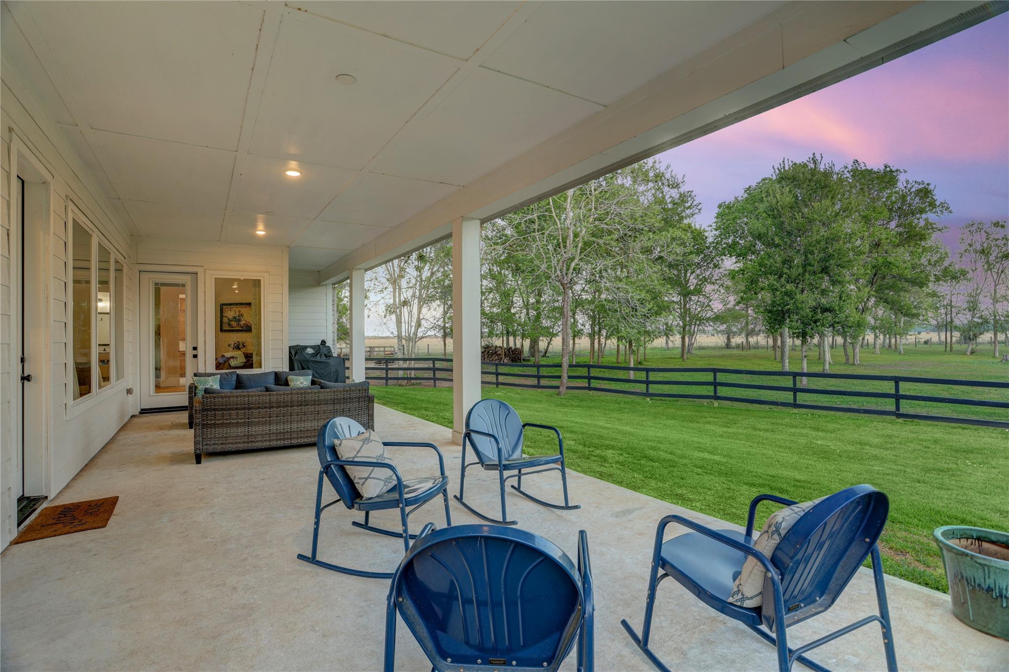 4902 Brazos Lakes Drive