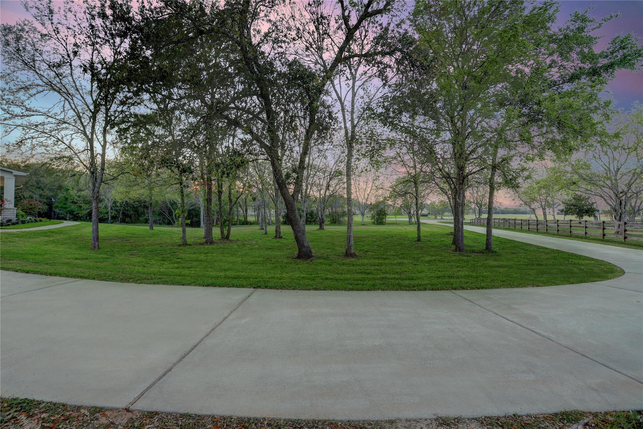 4902 Brazos Lakes Drive