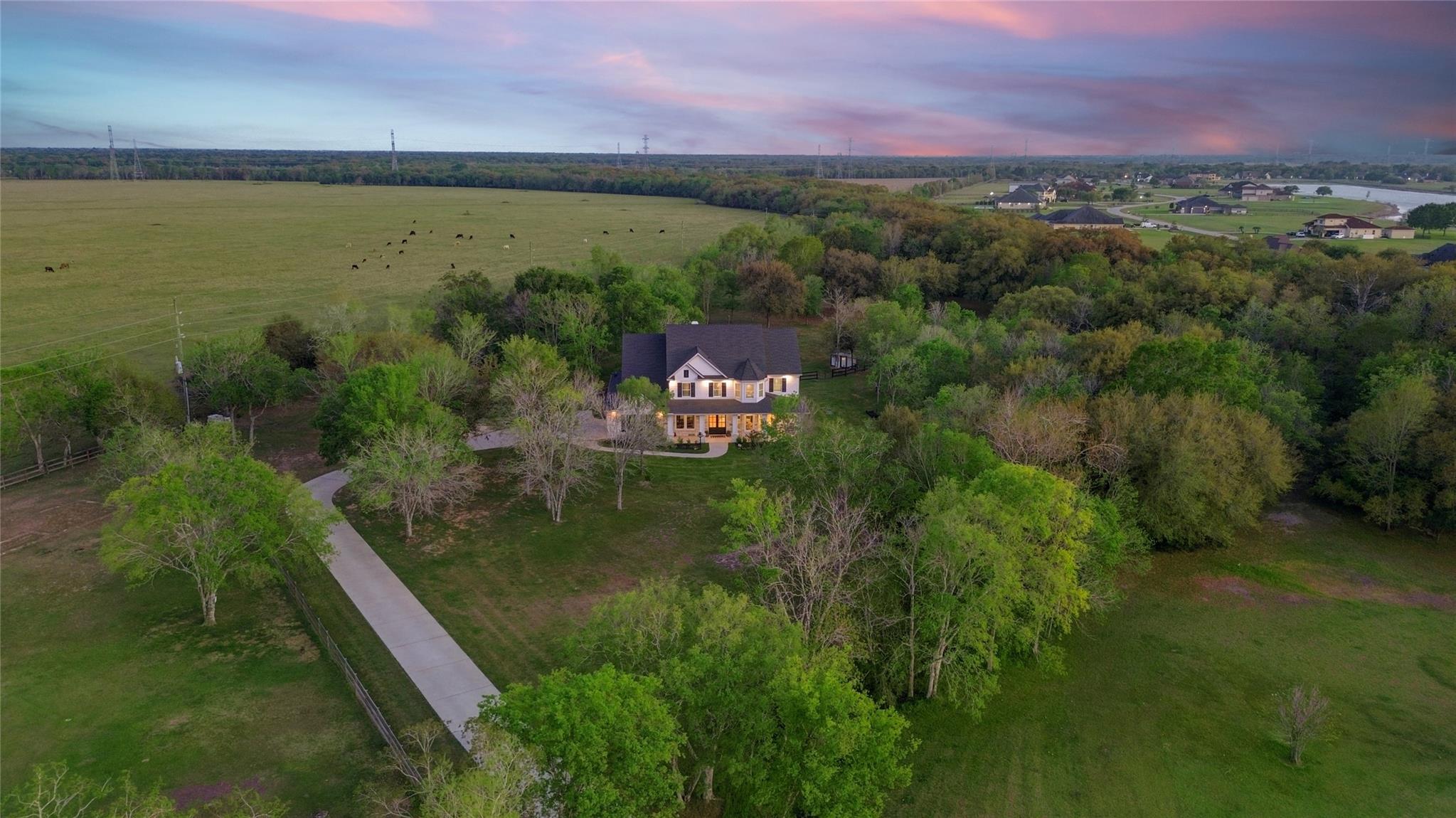 4902 Brazos Lakes Drive