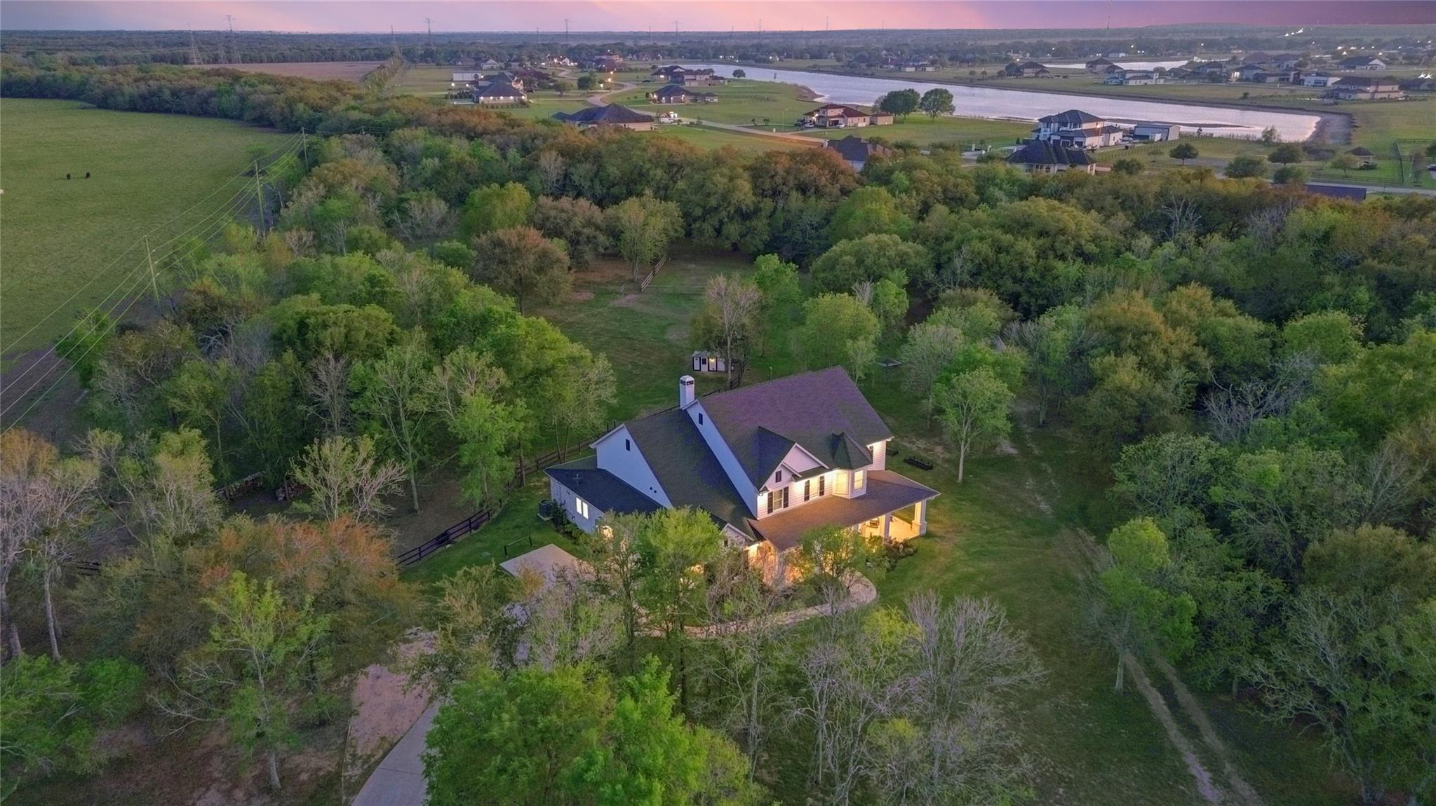 4902 Brazos Lakes Drive