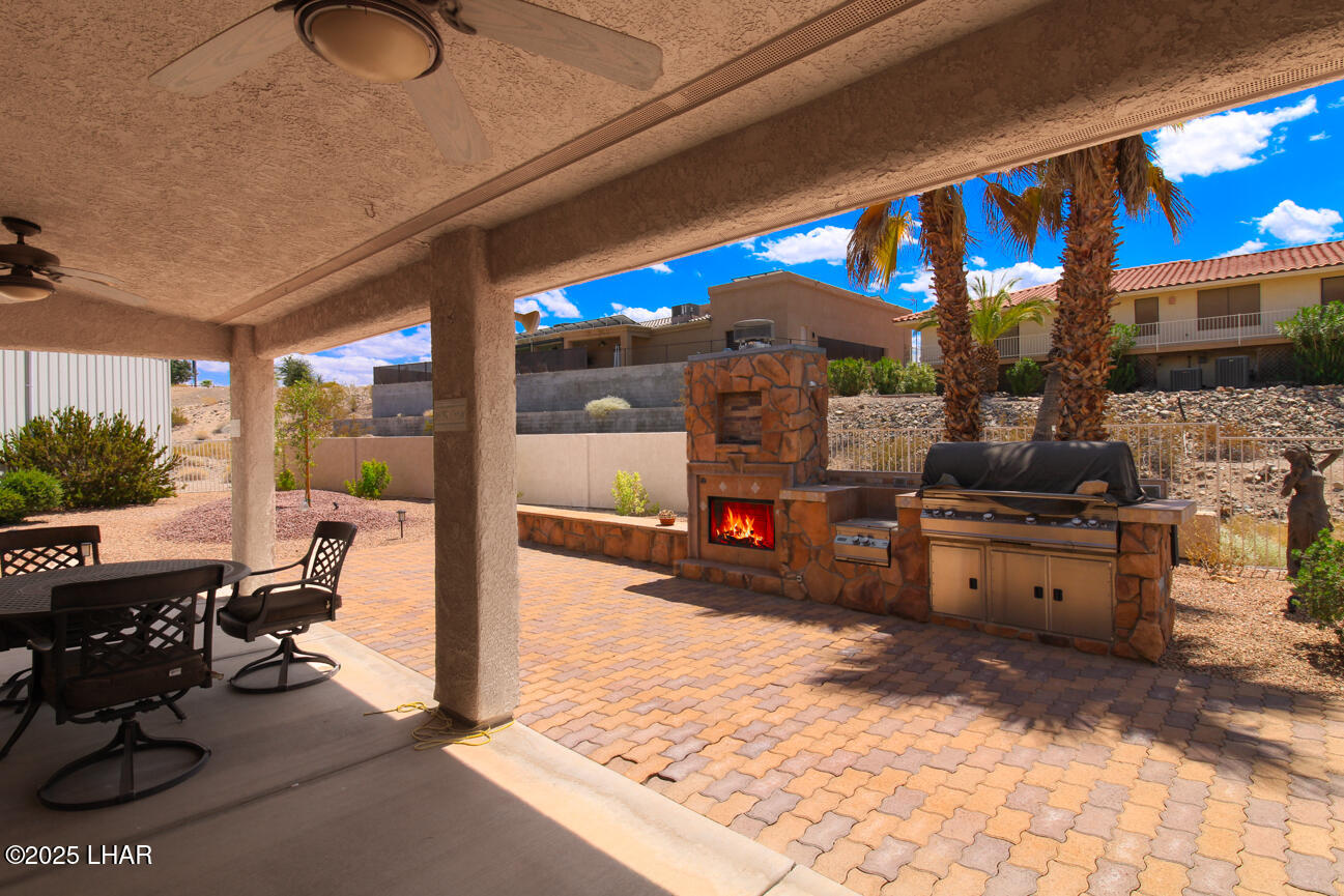 302 Mulberry Cir
