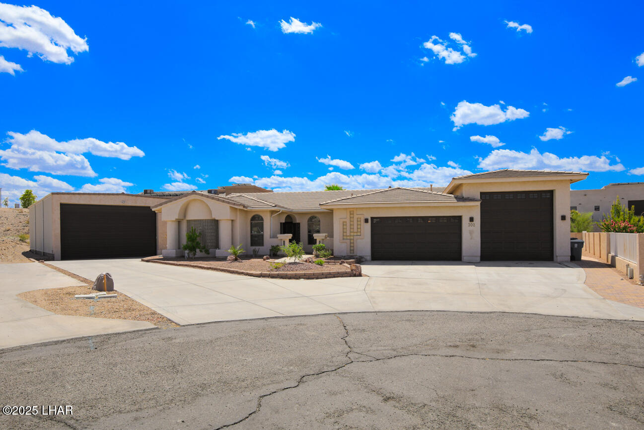 302 Mulberry Cir