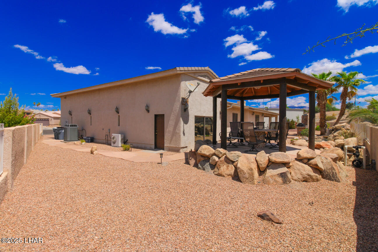 302 Mulberry Cir