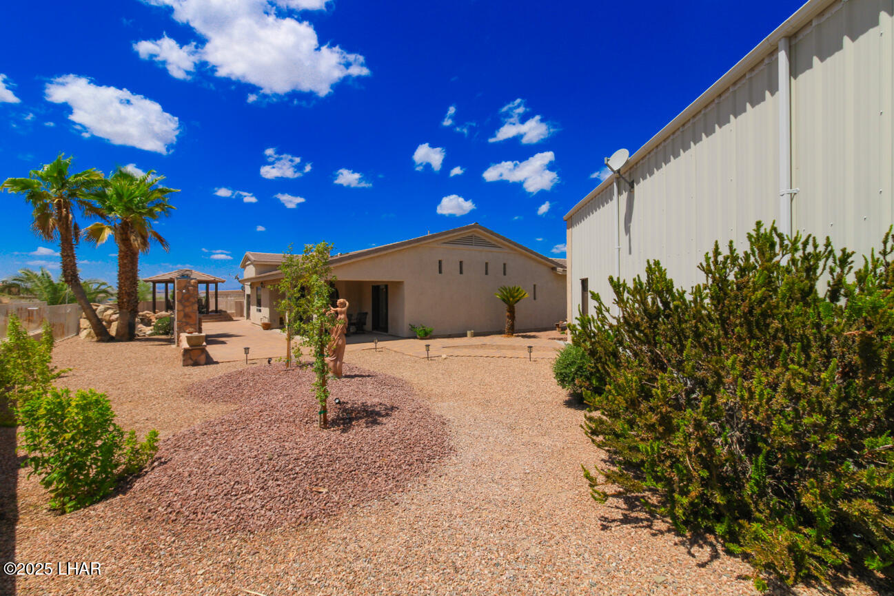 302 Mulberry Cir