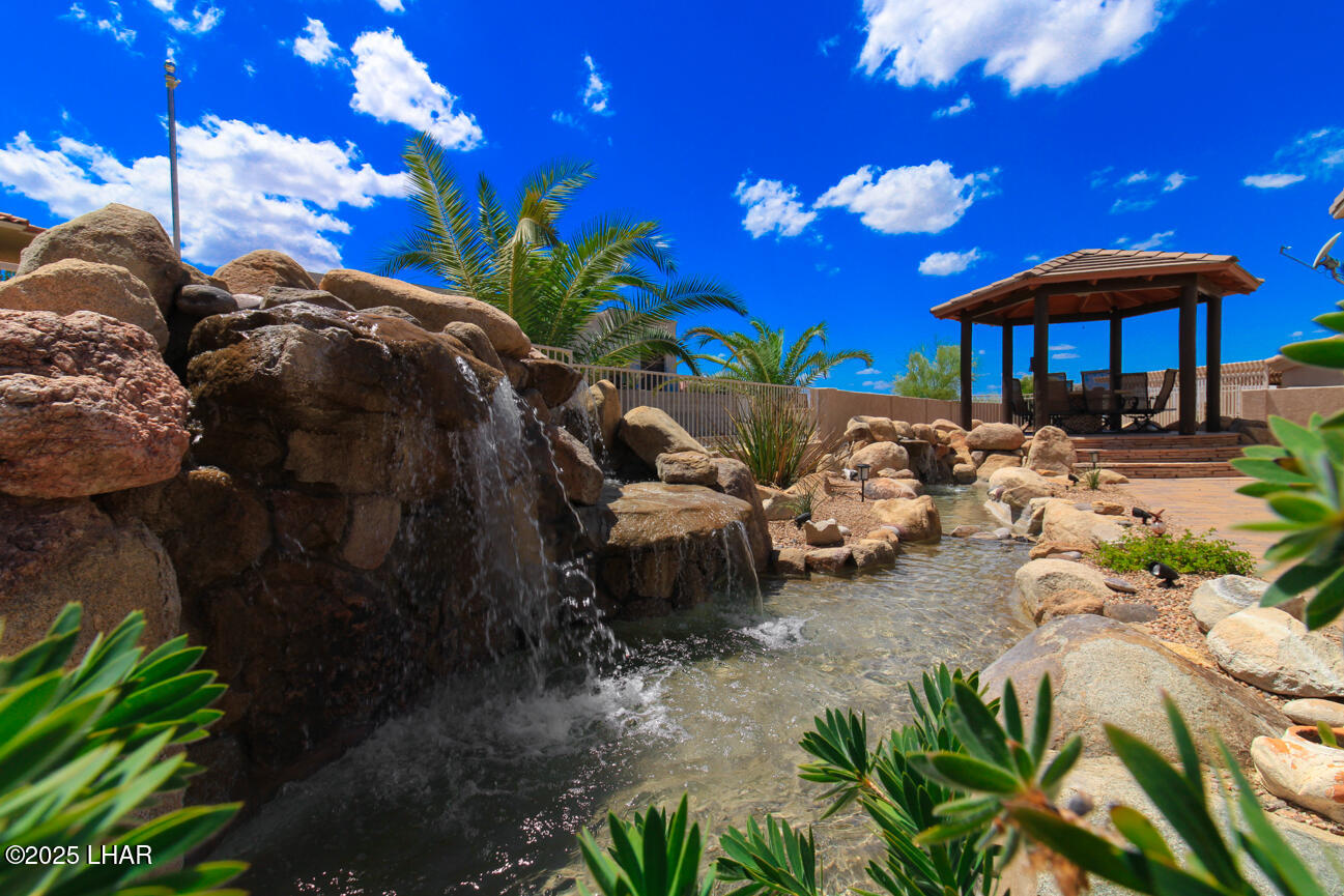 302 Mulberry Cir