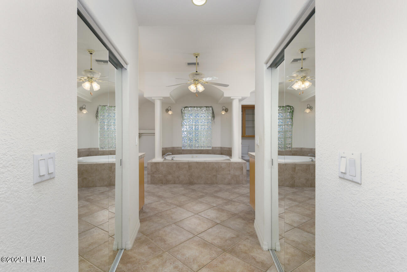 302 Mulberry Cir