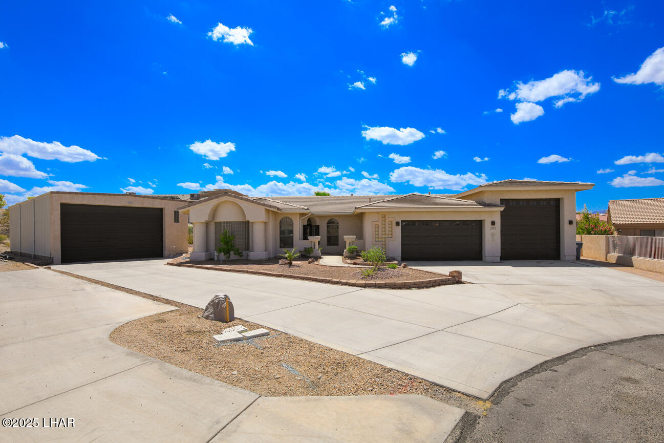 302 Mulberry Cir