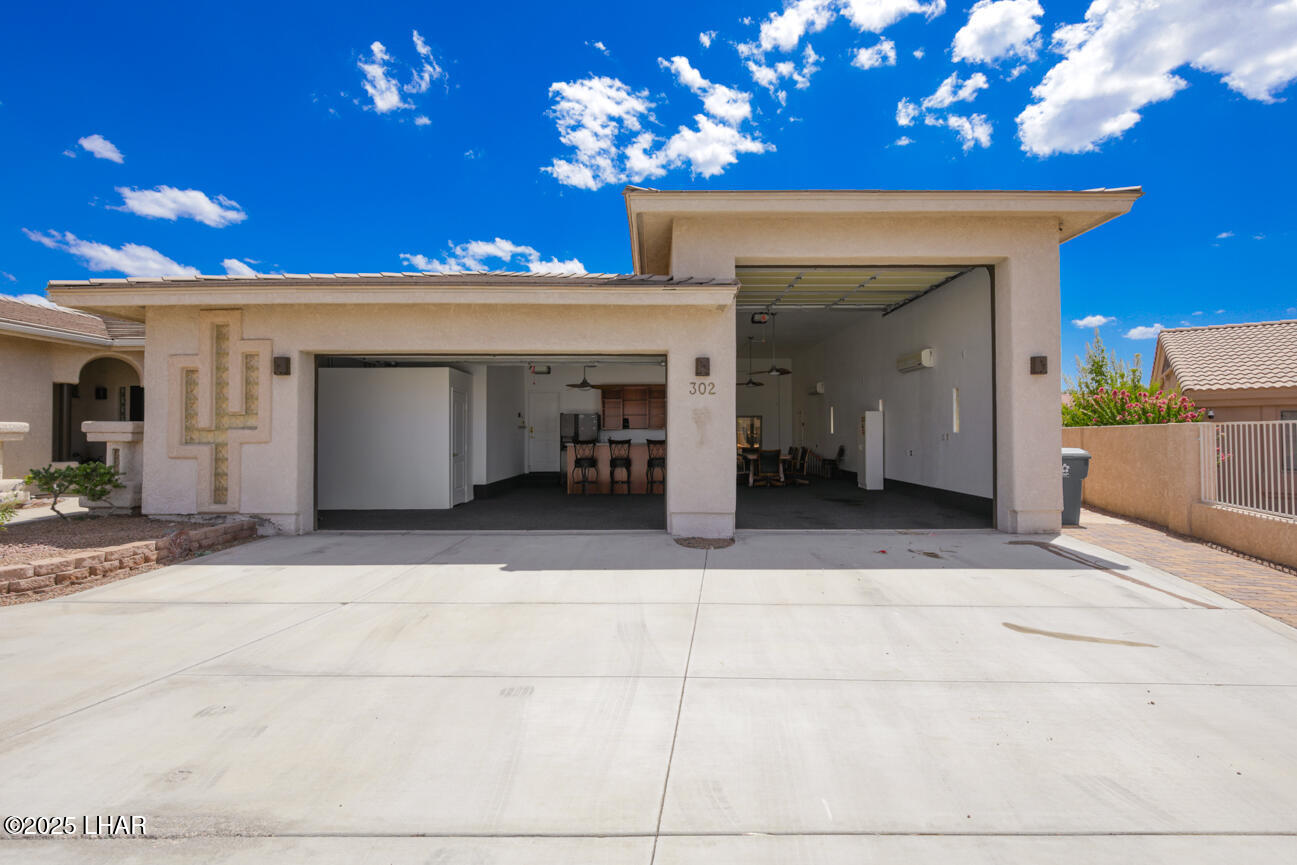 302 Mulberry Cir