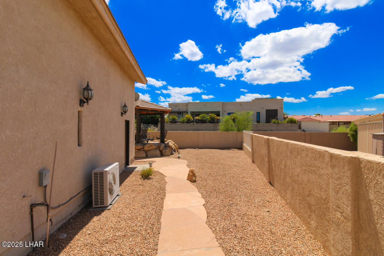302 Mulberry Cir