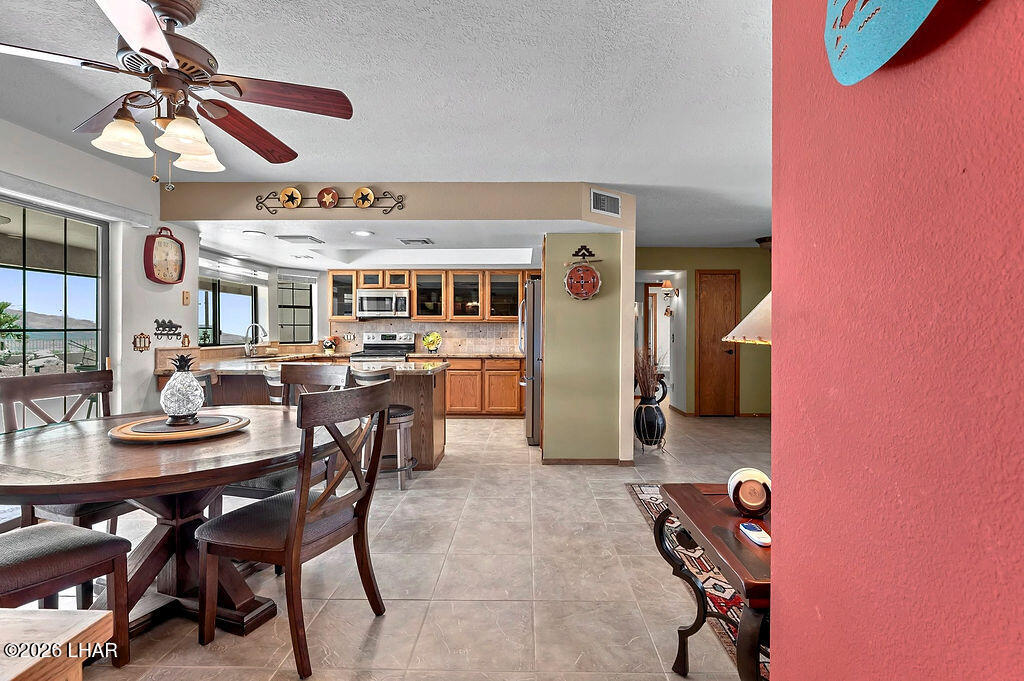 3070 Dogwood Dr