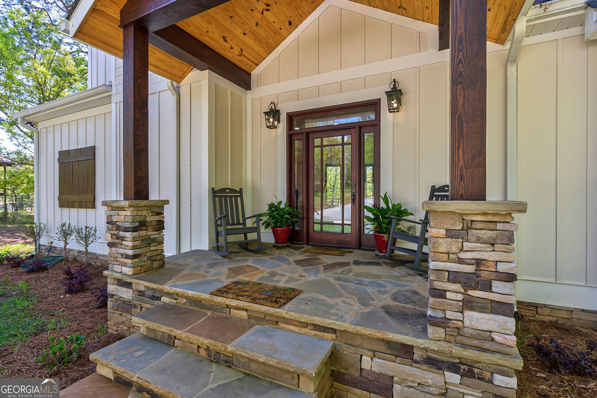 123 Rocky Creek Court NE