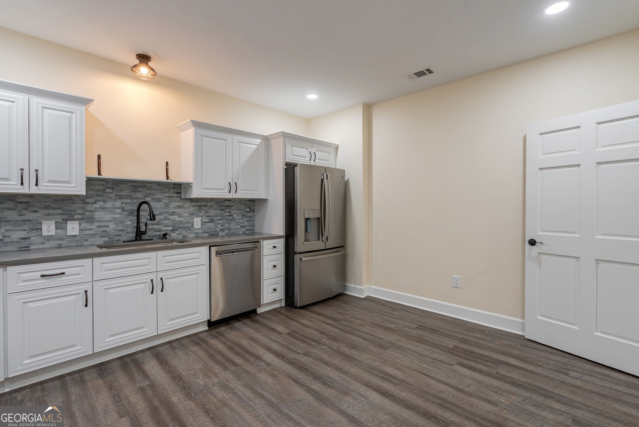 123 Rocky Creek Court NE