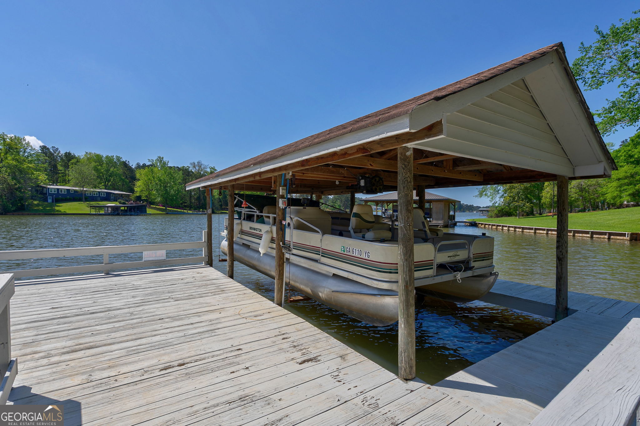 123 Rocky Creek Court NE