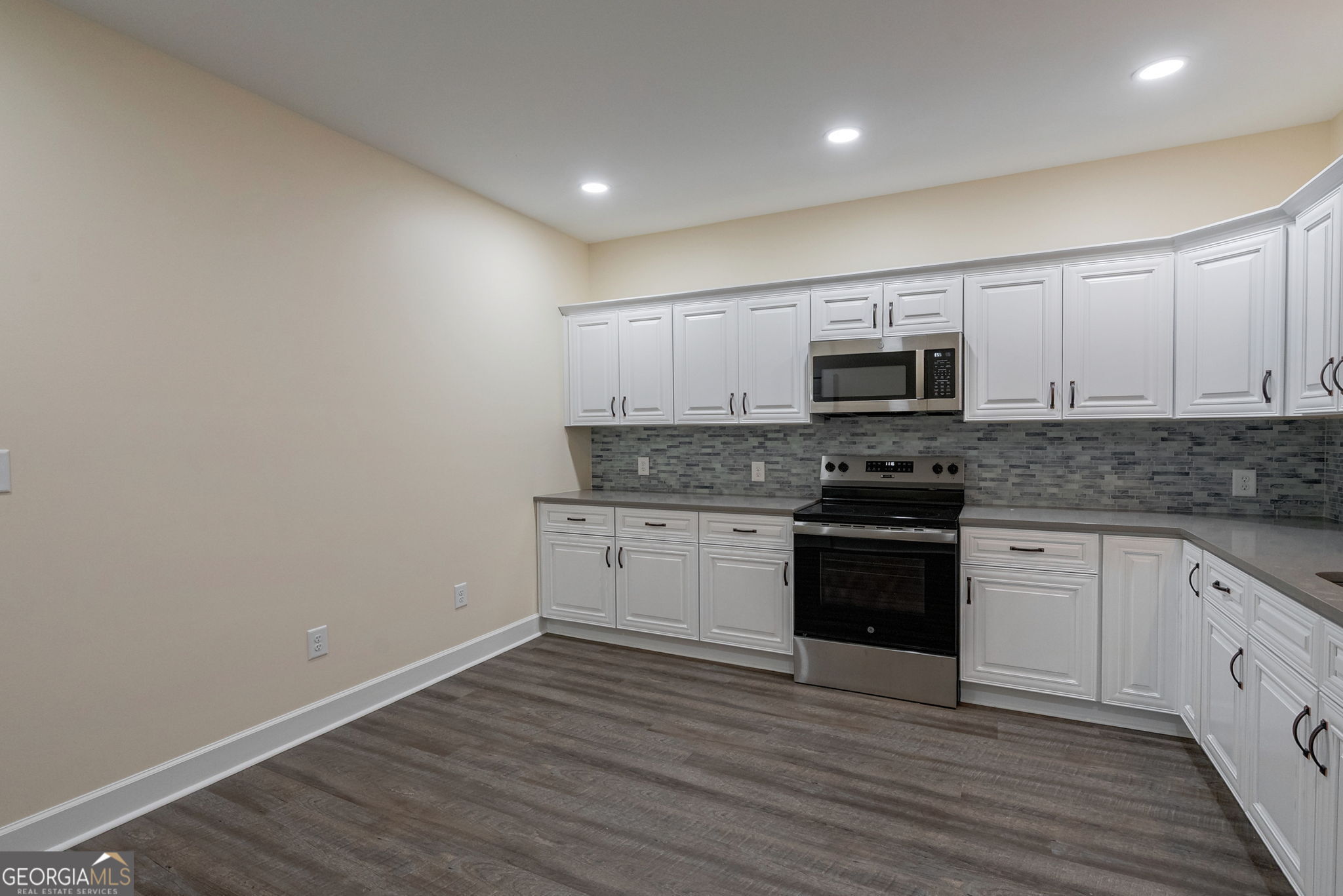 123 Rocky Creek Court NE