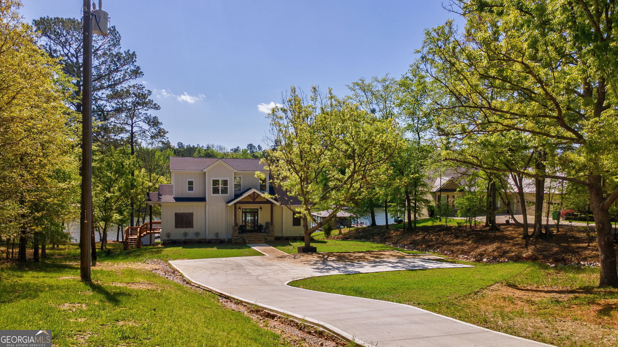 123 Rocky Creek Court NE