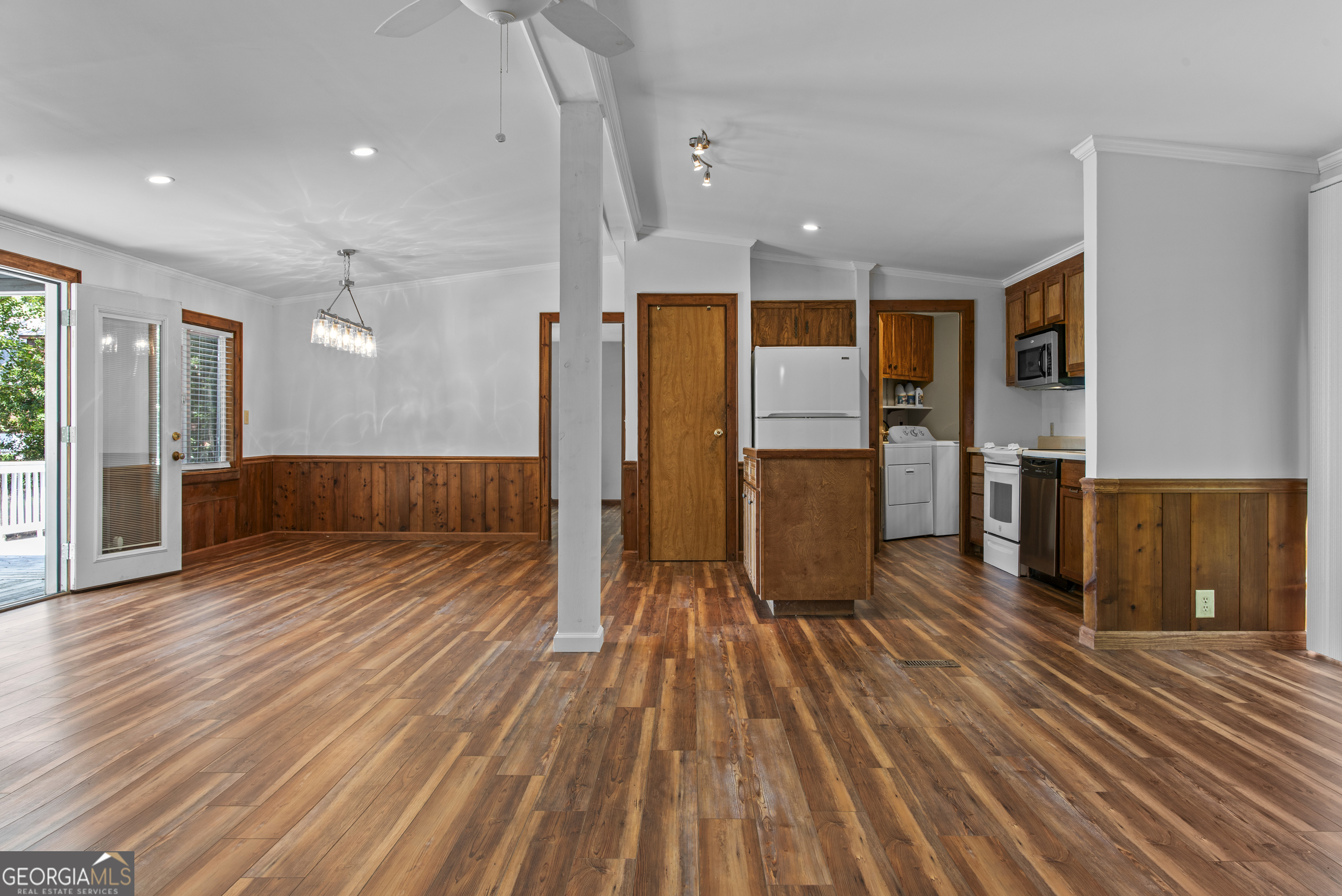269 Power Point Road NE