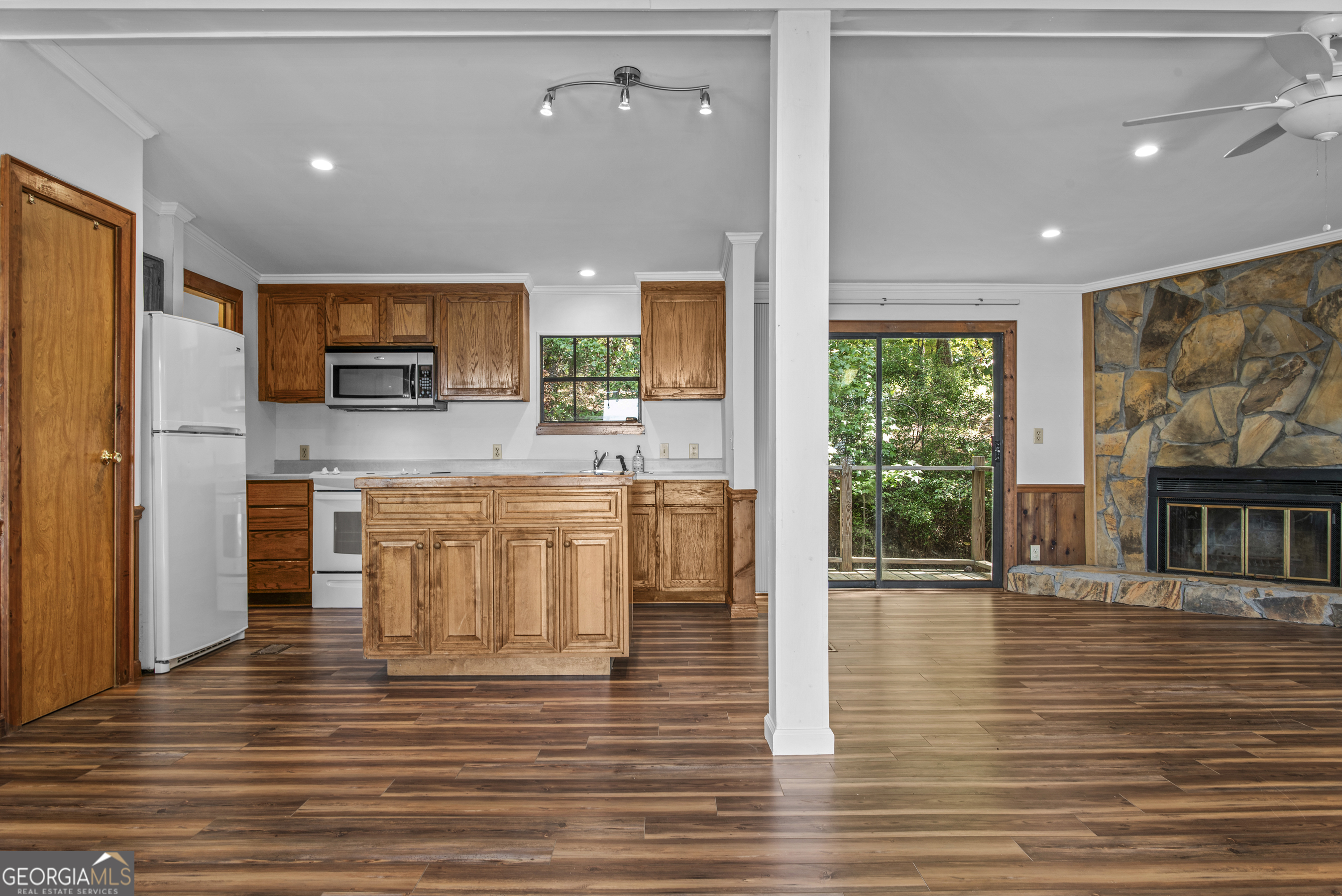 269 Power Point Road NE