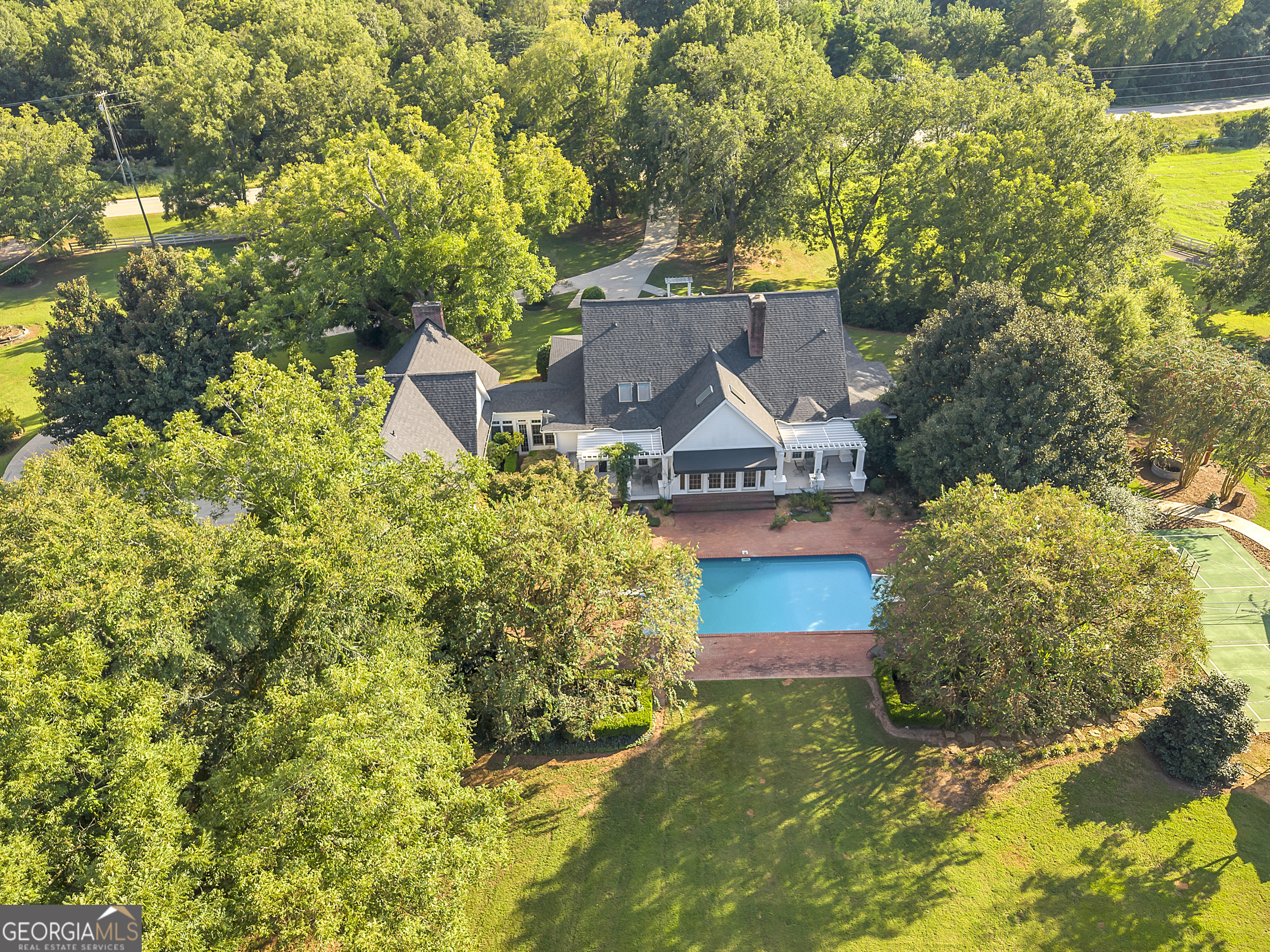 963 Sparta Highway