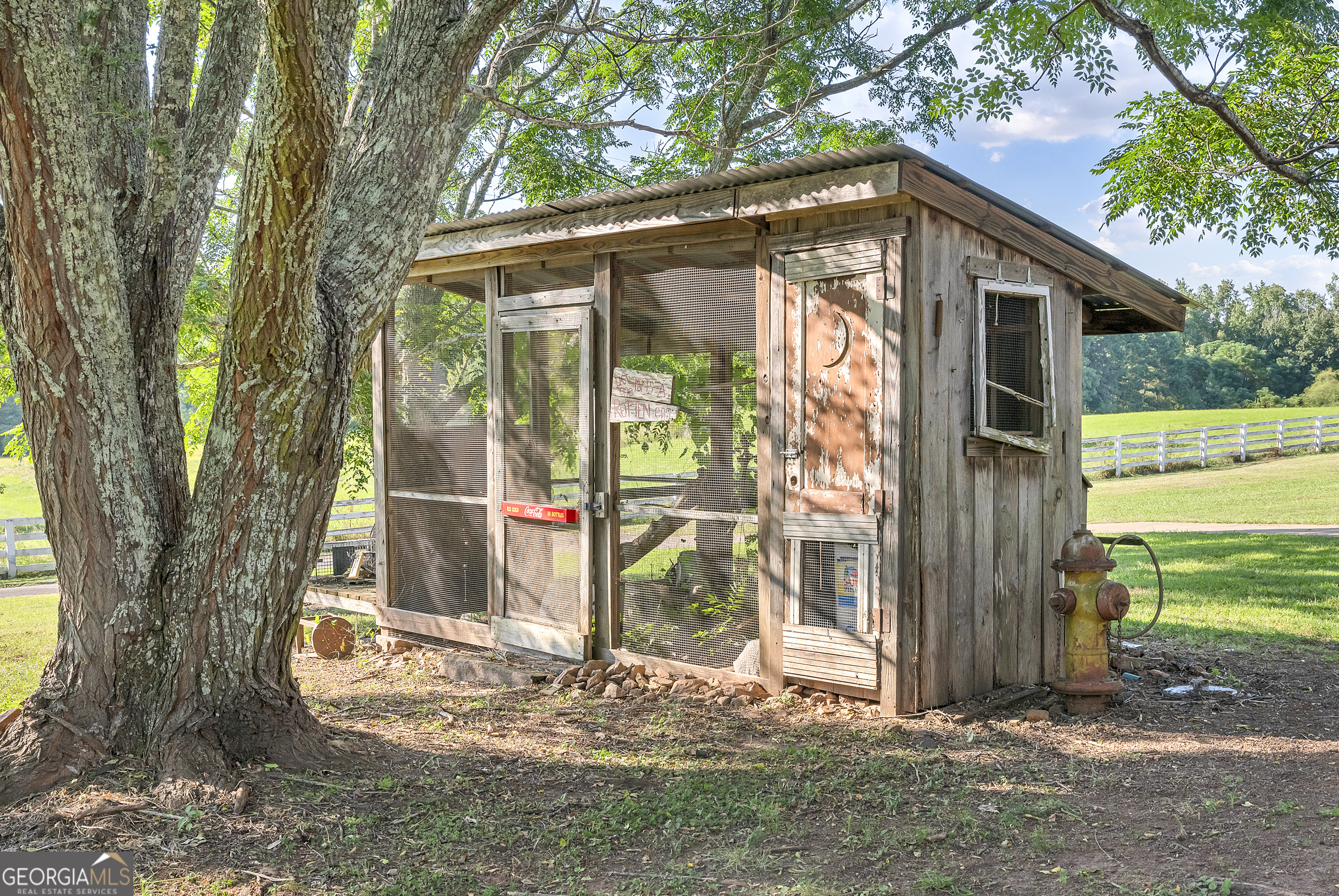 963 Sparta Highway