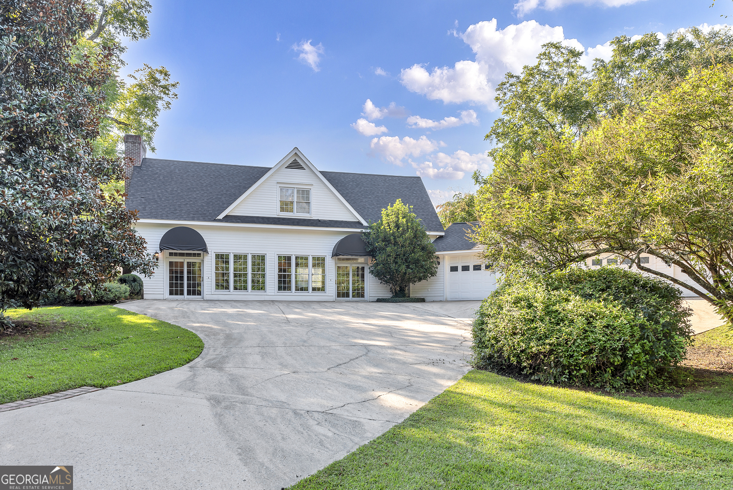 963 Sparta Highway