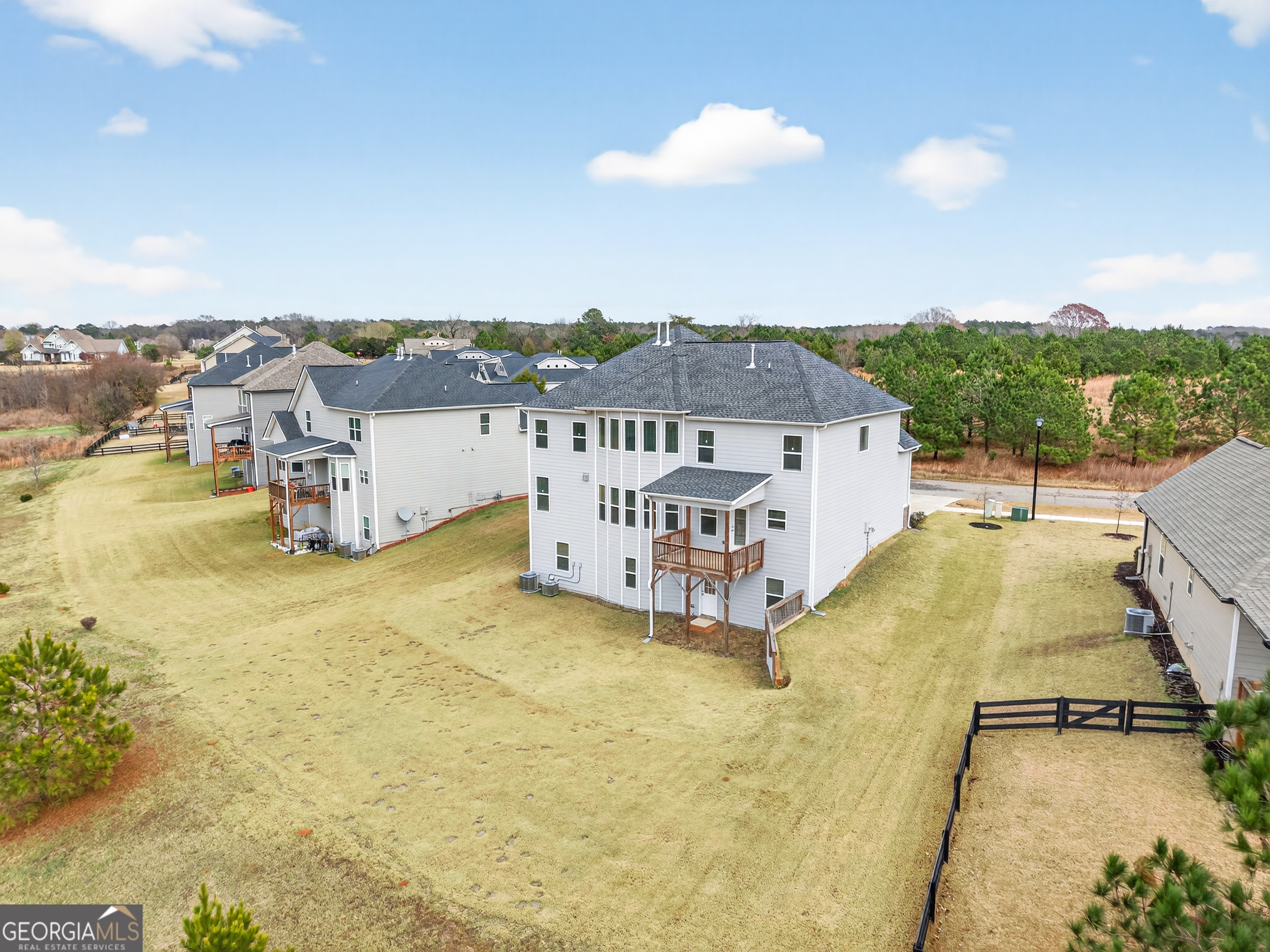 1091 Clubhouse Drive