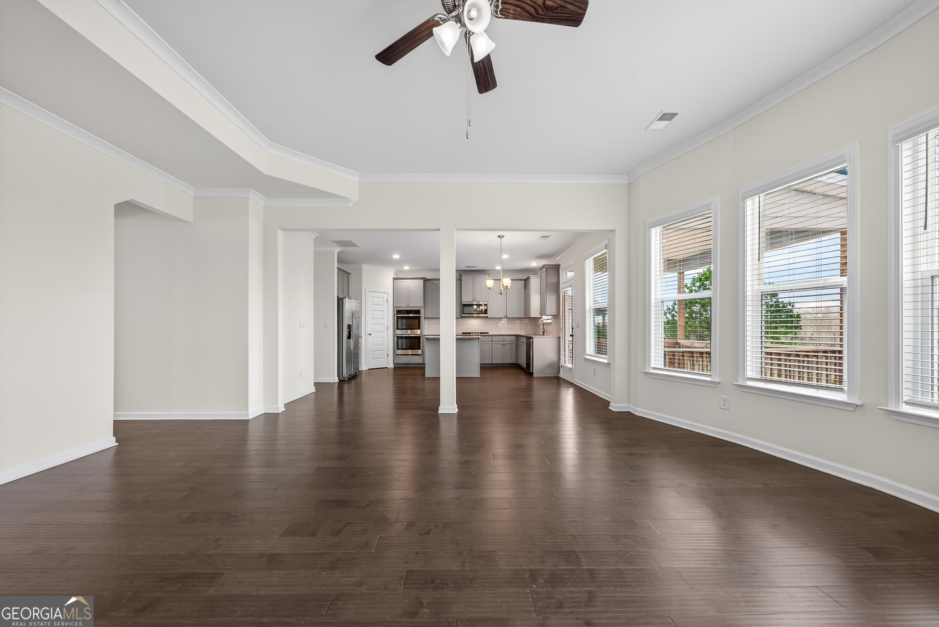 1091 Clubhouse Drive