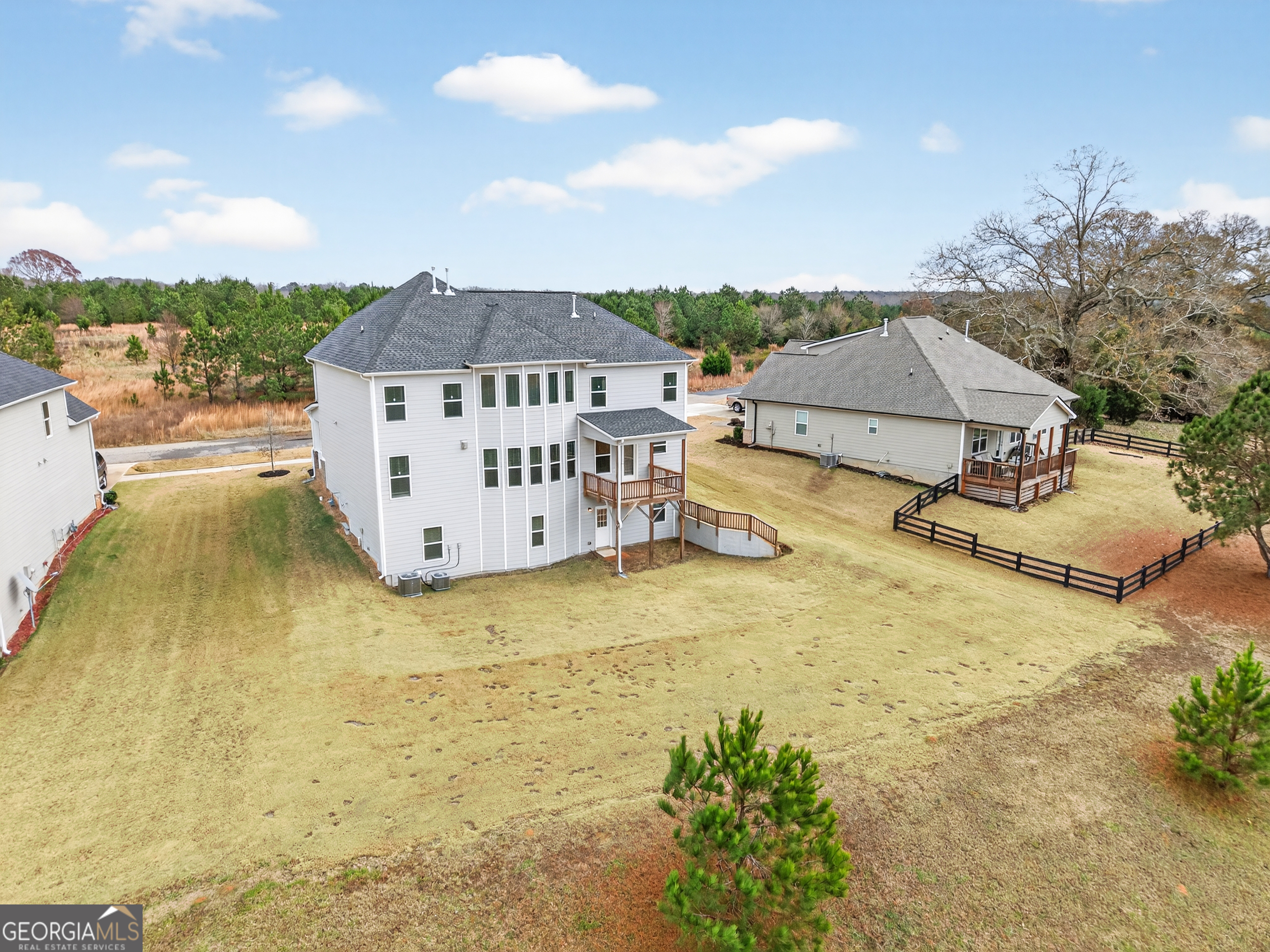 1091 Clubhouse Drive