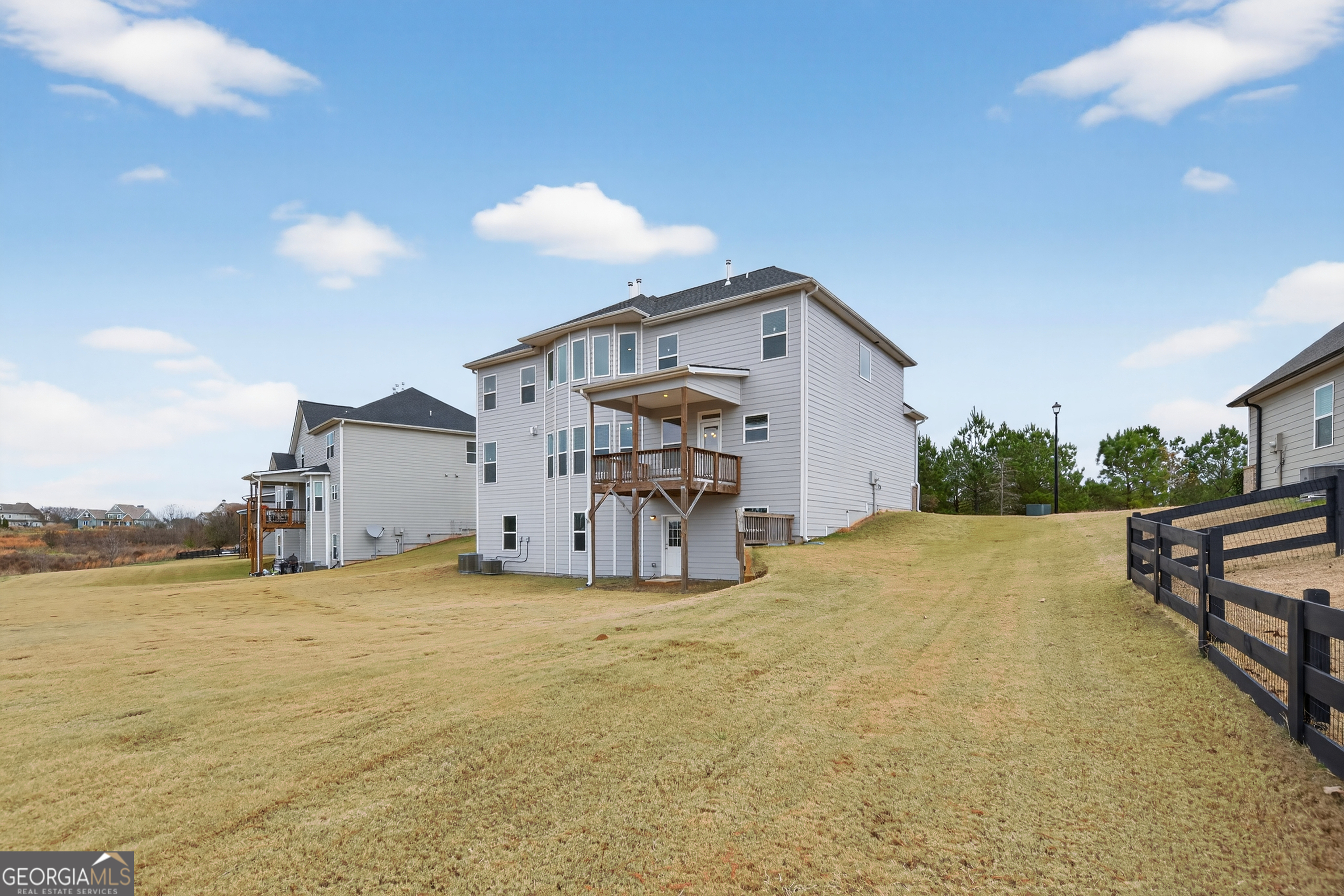 1091 Clubhouse Drive