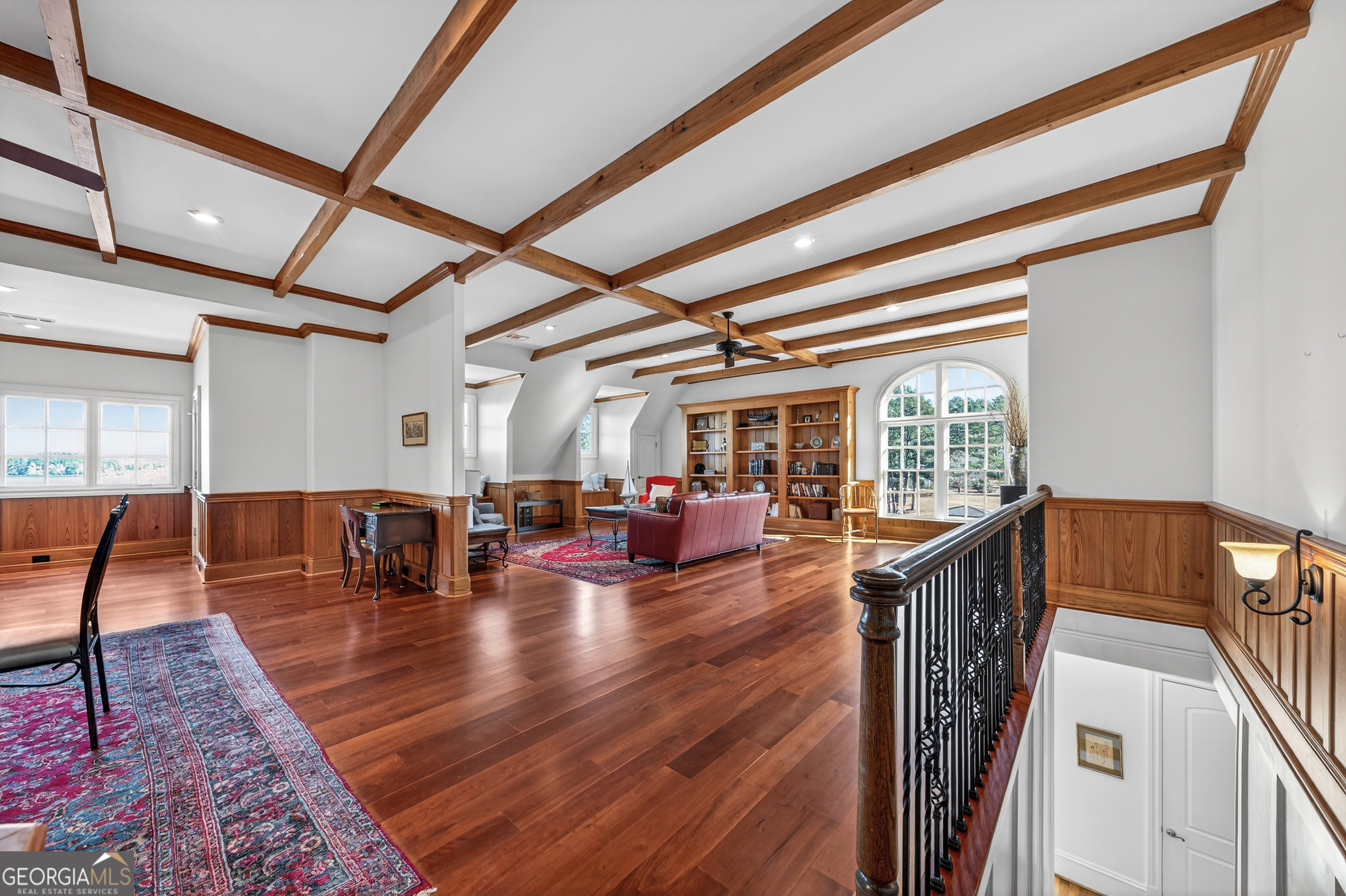 140 Silver Birch Lane NE