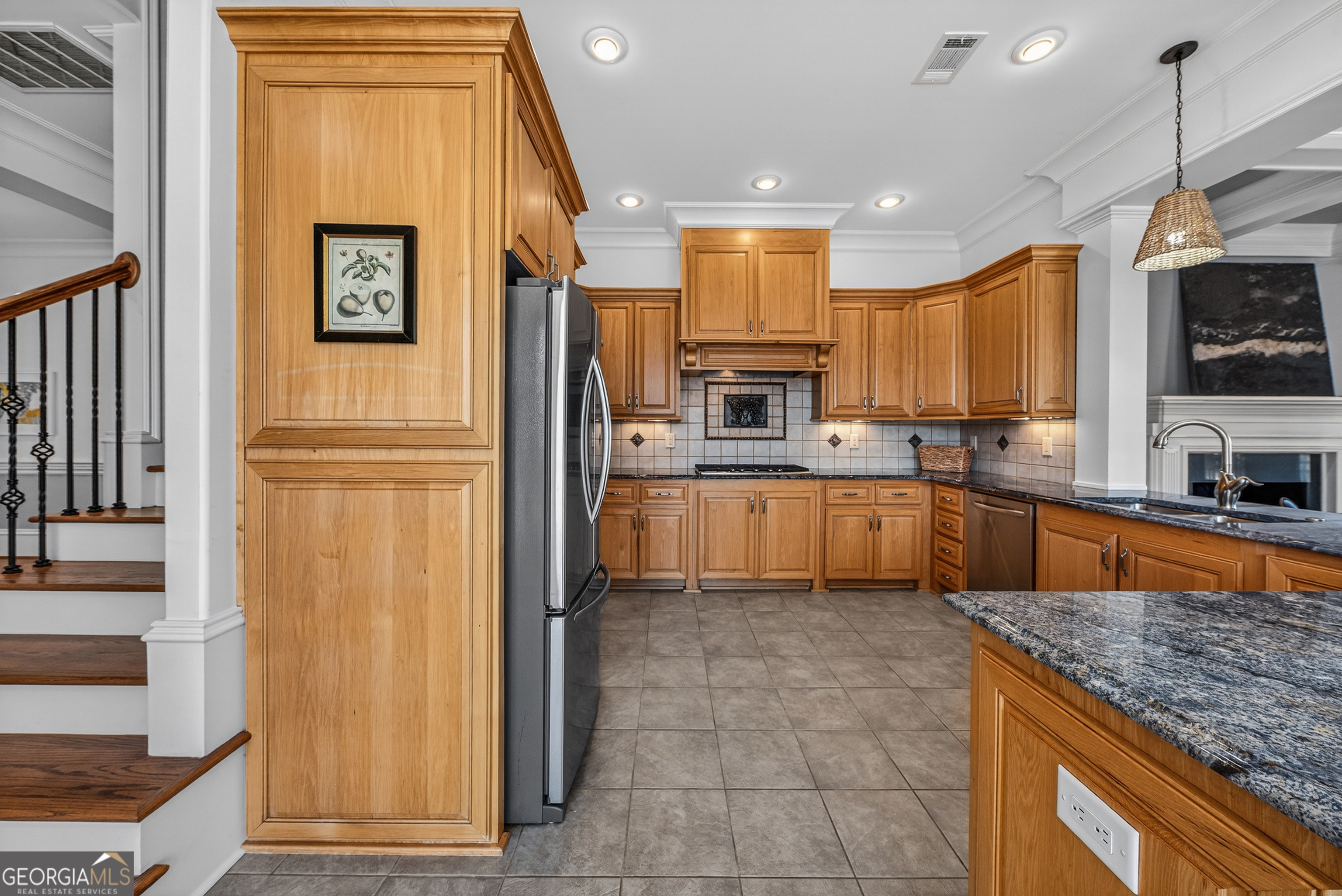 140 Silver Birch Lane NE