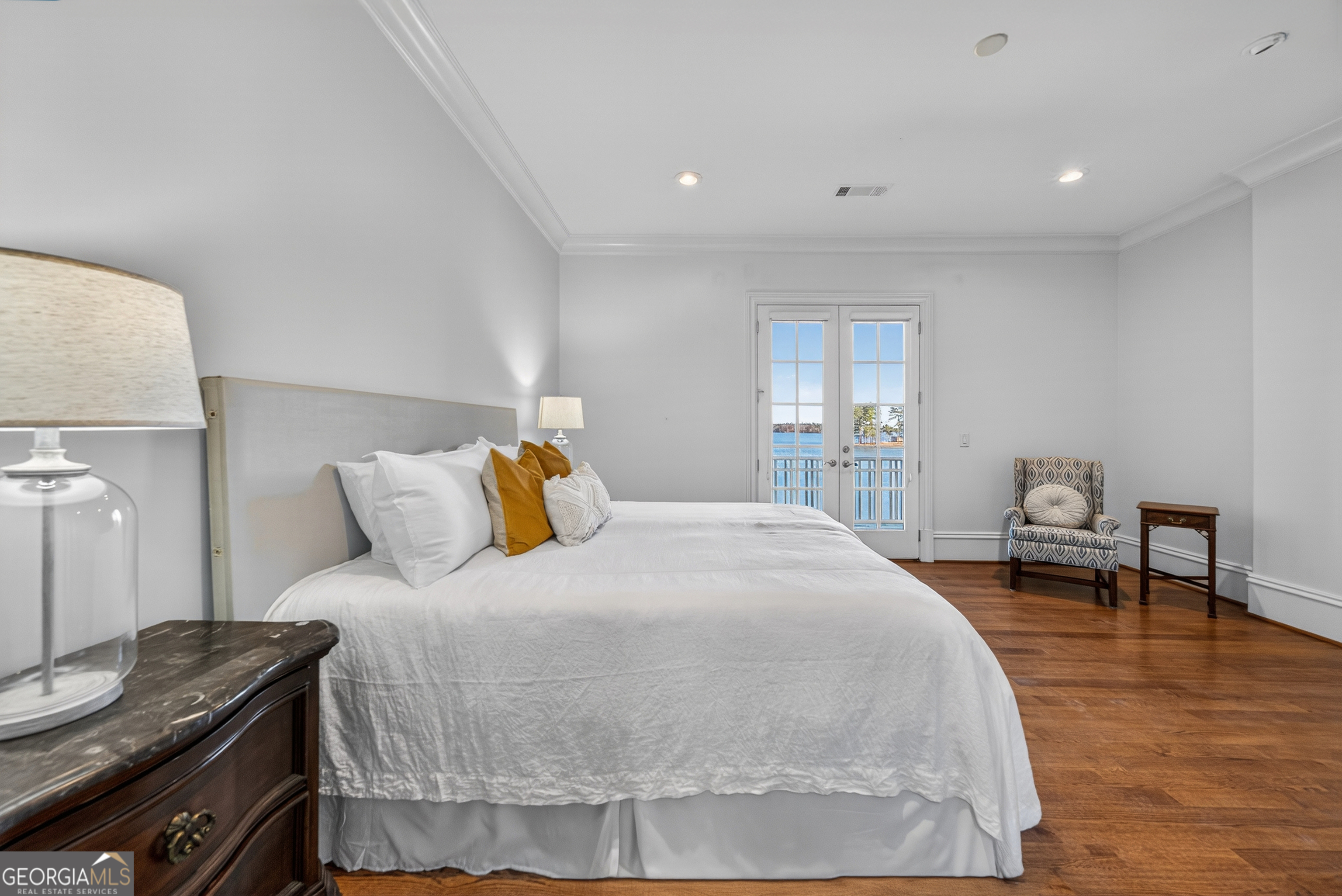 140 Silver Birch Lane NE