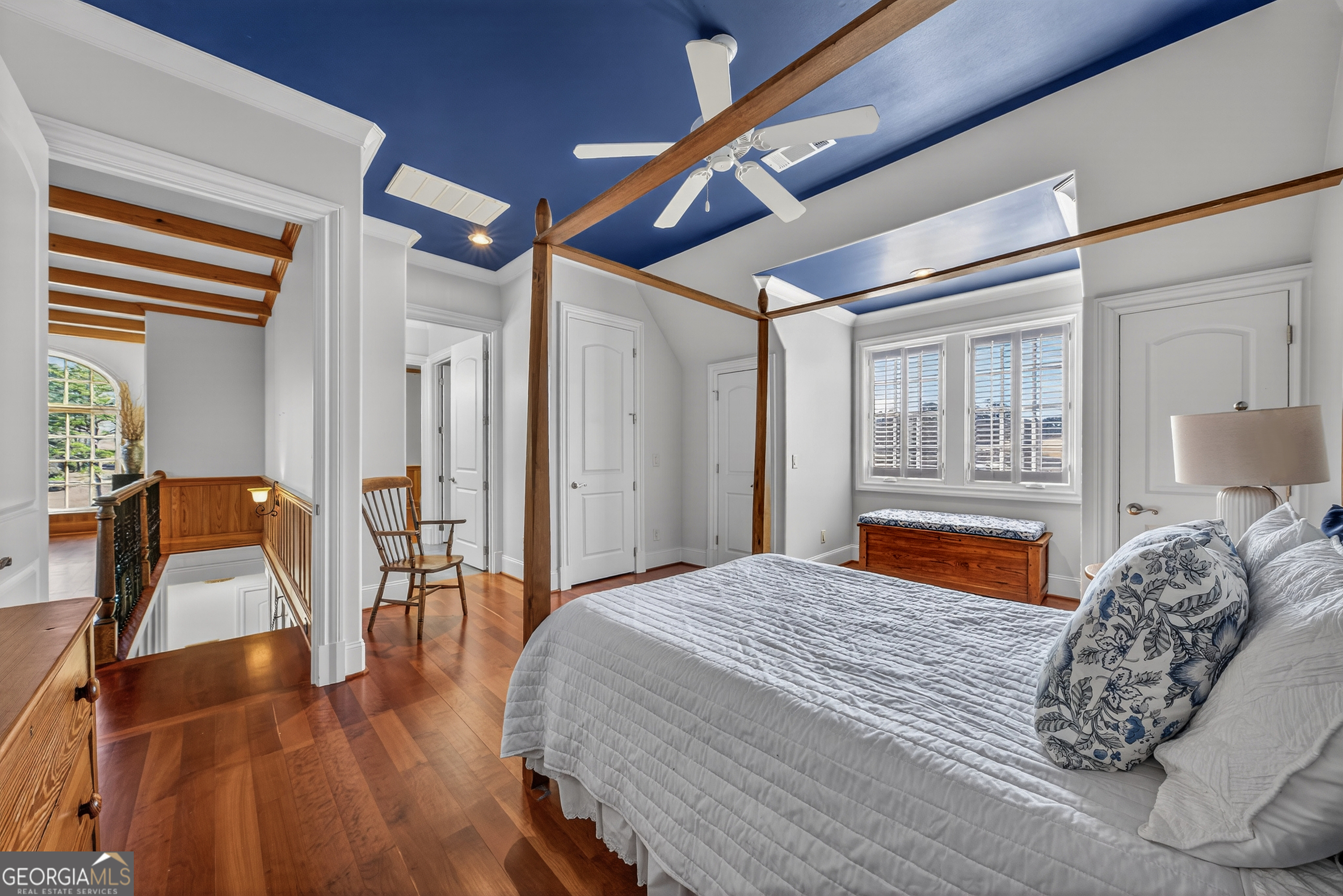 140 Silver Birch Lane NE